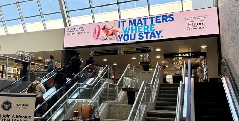 紐約機(jī)場廣告